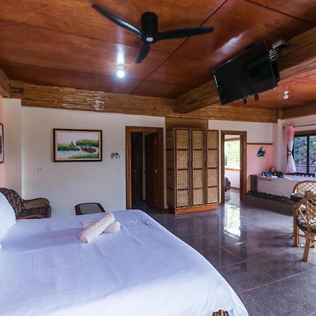 Shenanigans Glamping Resort Zamboanguita (Visayas) Exterior foto