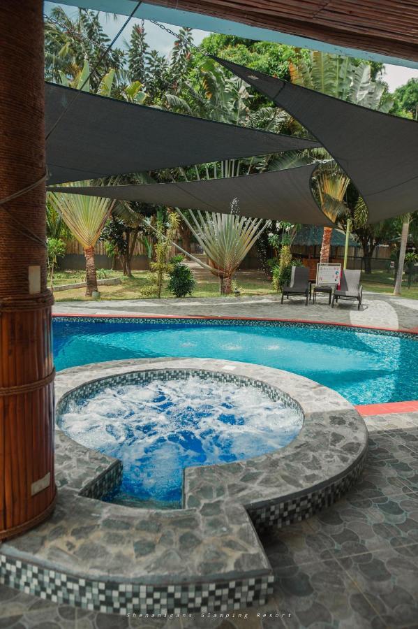 Shenanigans Glamping Resort Zamboanguita (Visayas) Exterior foto