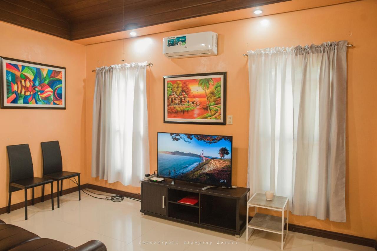 Shenanigans Glamping Resort Zamboanguita (Visayas) Exterior foto