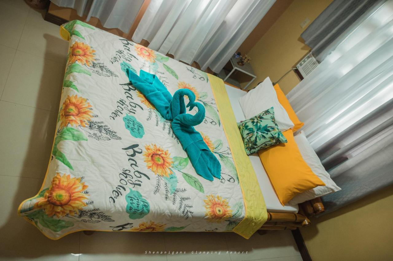 Shenanigans Glamping Resort Zamboanguita (Visayas) Exterior foto