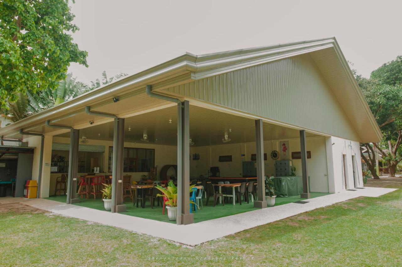 Shenanigans Glamping Resort Zamboanguita (Visayas) Exterior foto